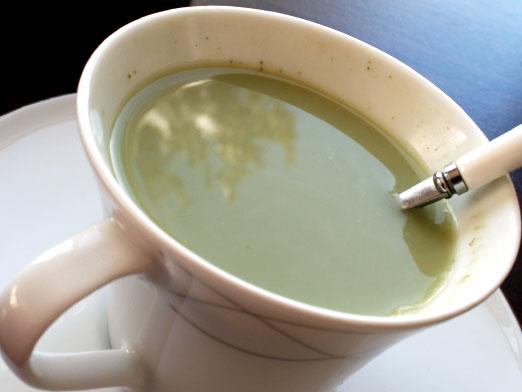 Дієта - зелений чай з молоком